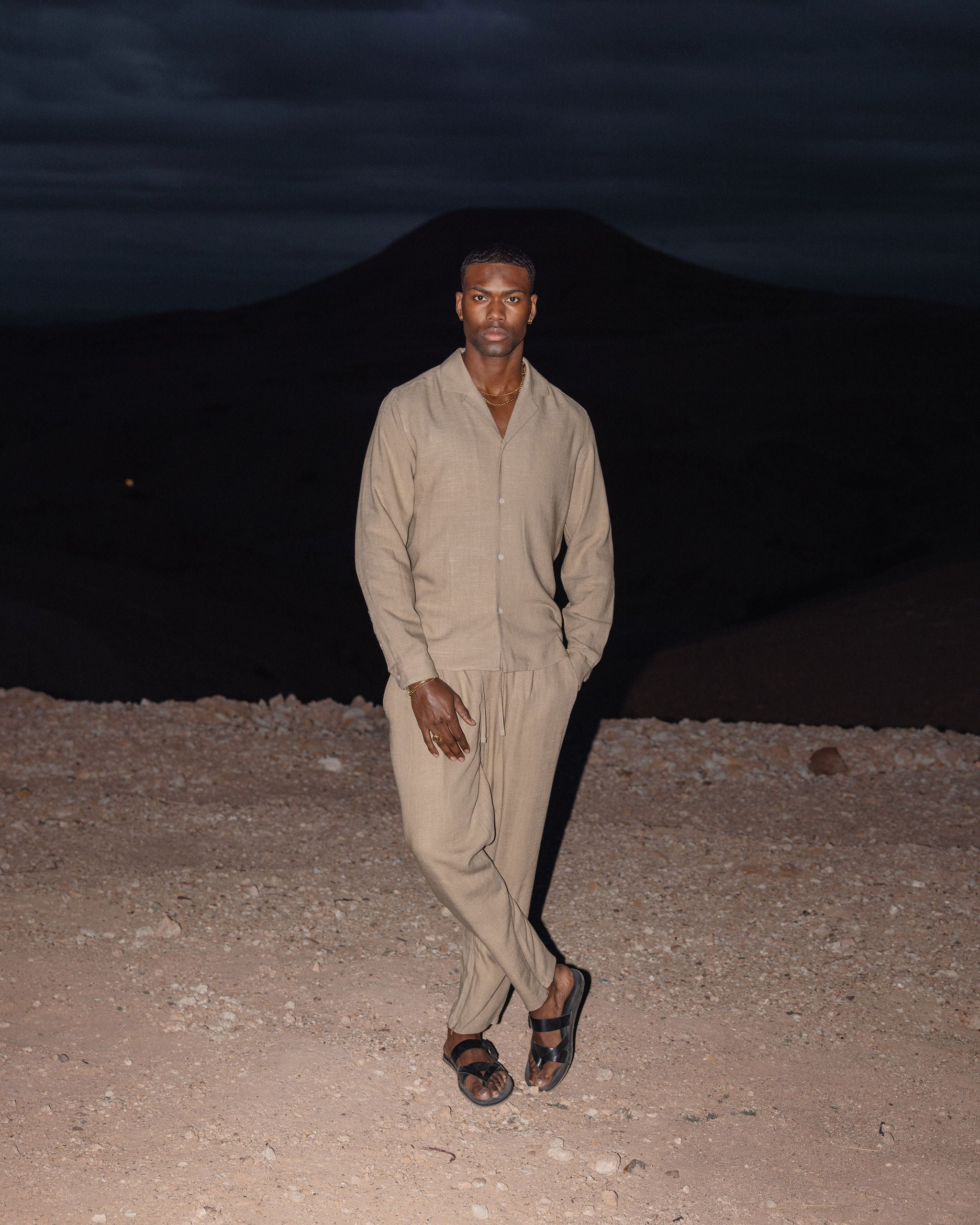 Chemise Lin pour homme, coloris Olive — vue 4 | COMOCLO